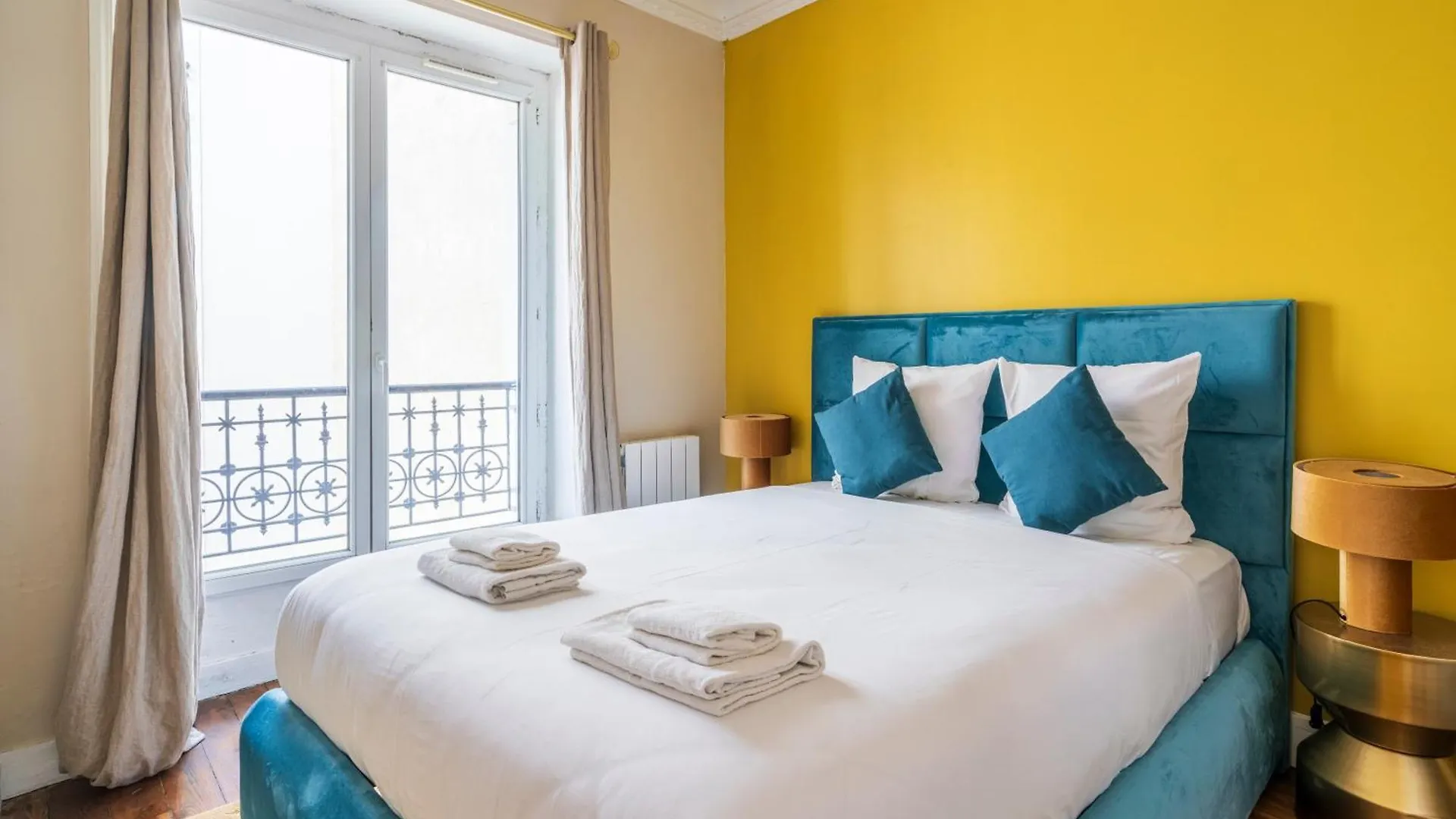 Au Coeur De Montparnasse Apartment